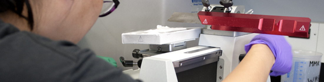 Cryostat in use